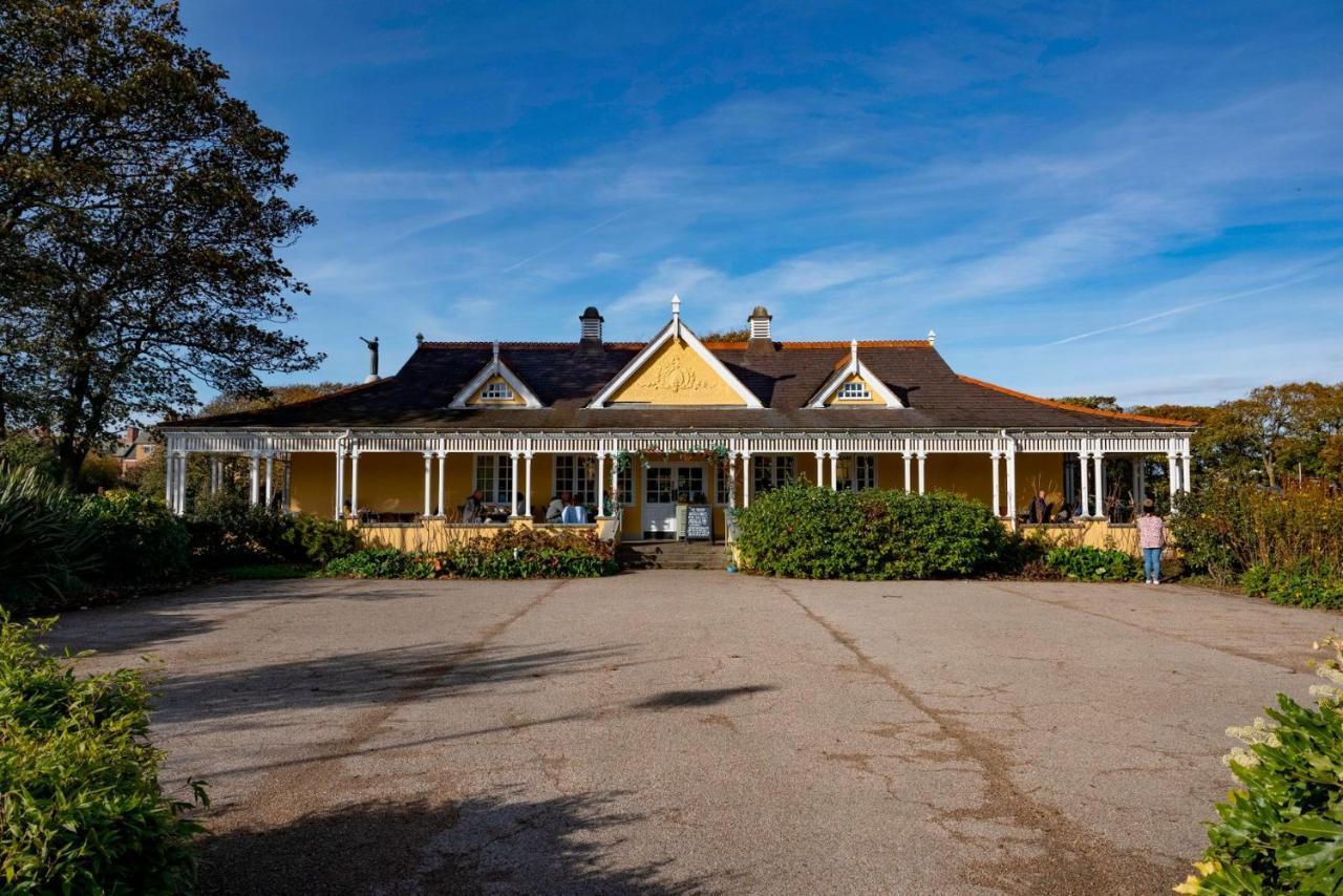 34 One Daire Lytham St Annes Dış mekan fotoğraf